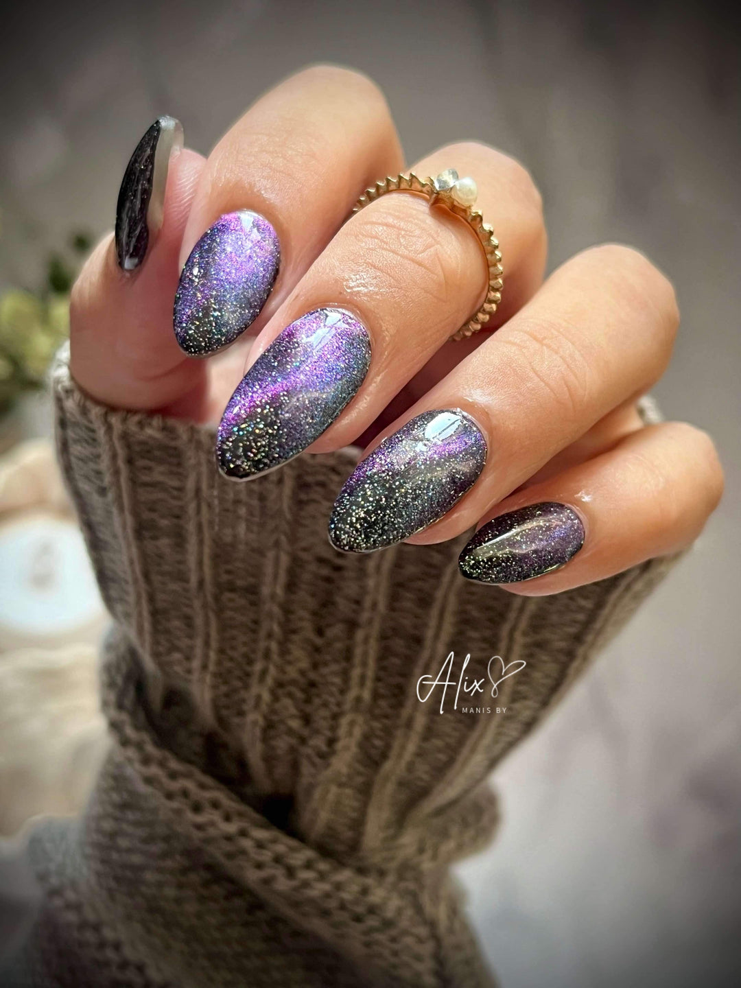 Wizard Nebula-Flashing Disco Cat Eye Gel Polish