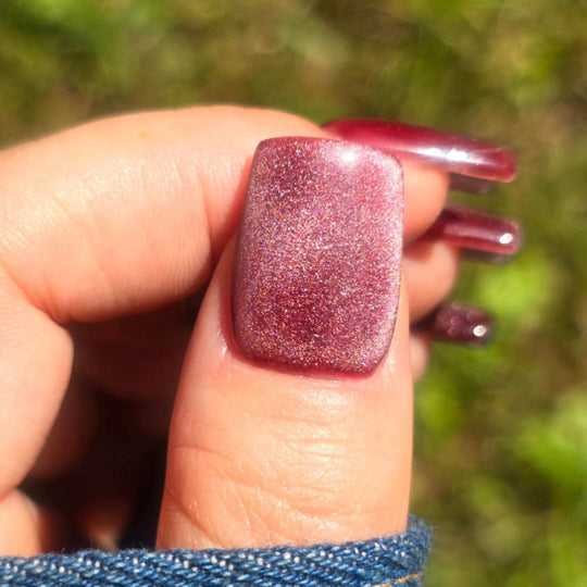 Deep plum-Ceramic Cat Eye Gel Polish