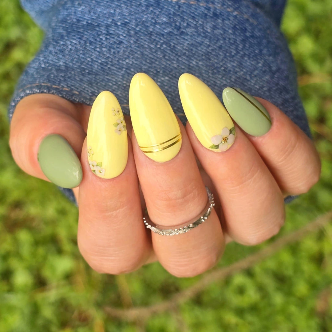 Peeps-Solid gel polish