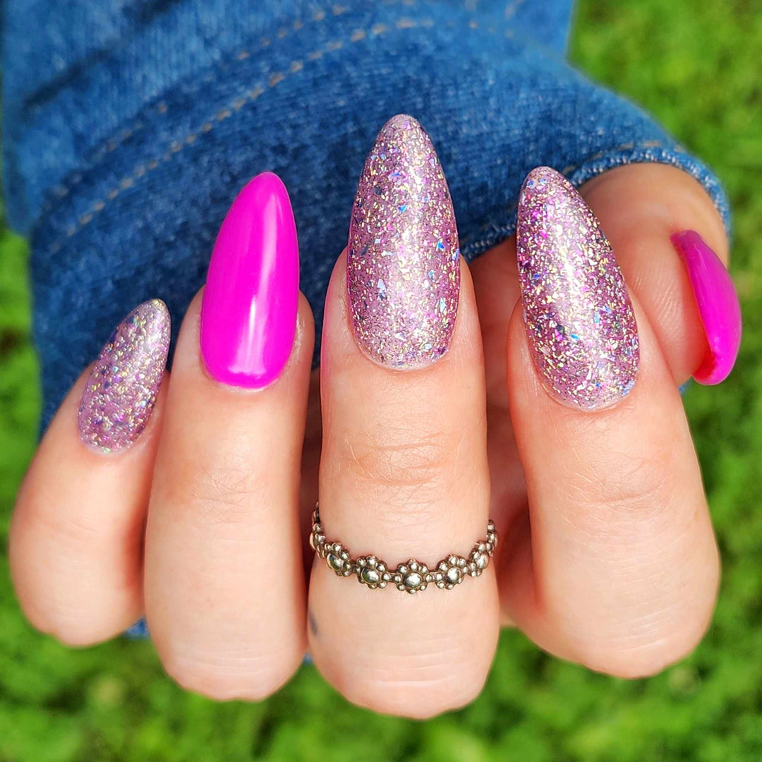 Berry Diamonds (Holographic Gel Glitter)